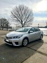 Toyota Corolla 1.6 HU 2028(Kein Auris,  ke... - gebrauchte Toyota Avensis aus dem Jahr 2014