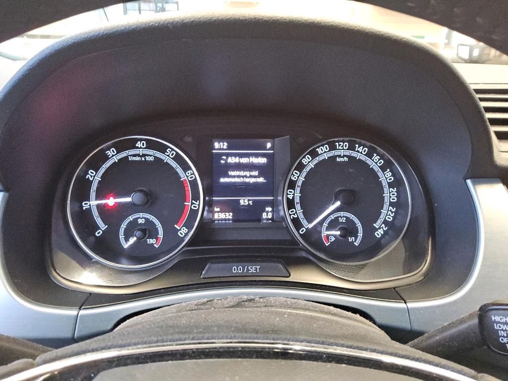 Fahrzeugabbildung SKODA Fabia Combi DSG LED KESSY SITZH. SMART-LINK 1.H