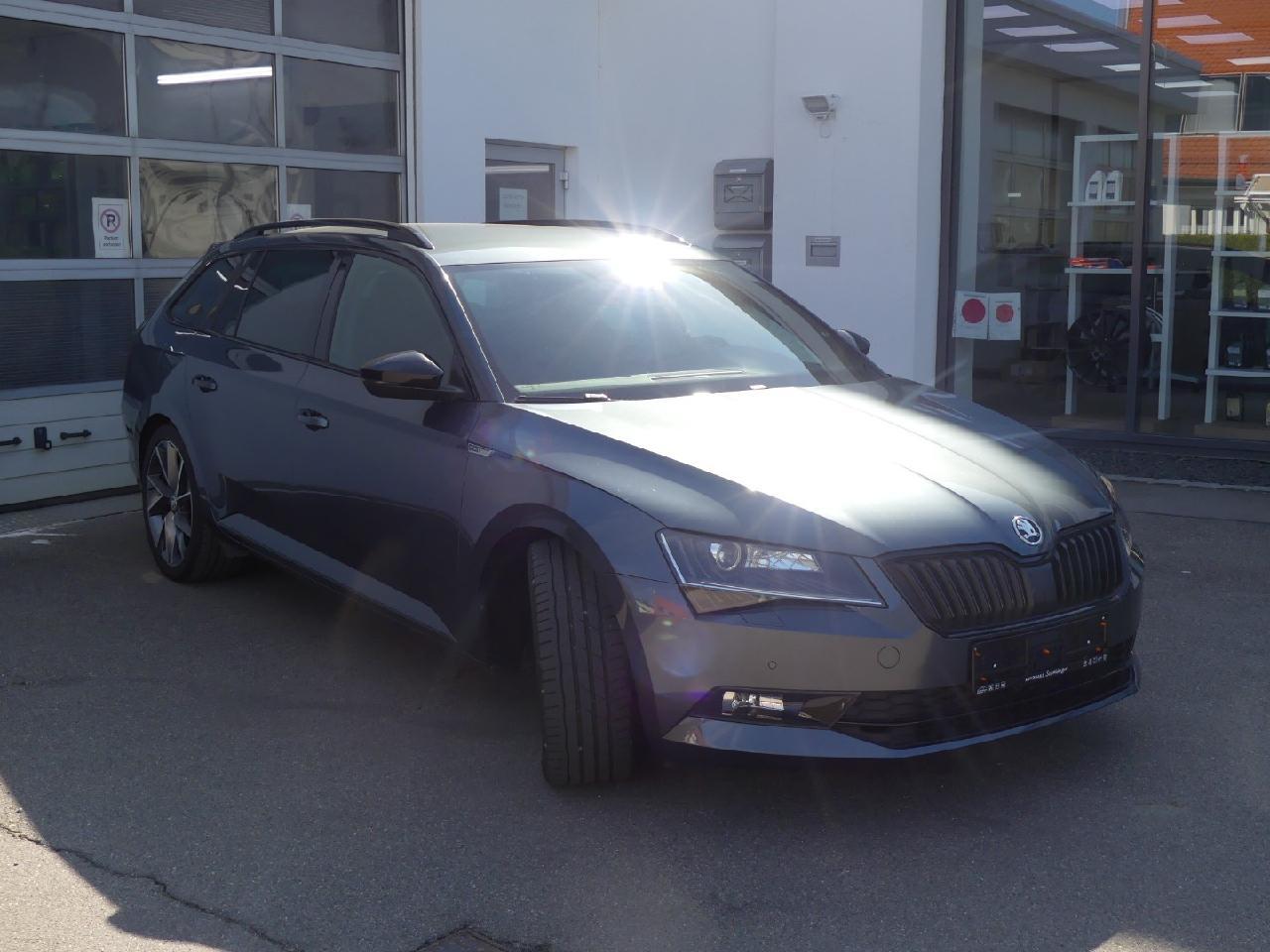 Skoda Superb Combi Sportline 2,0l TDI DSG 4x4 Sthz/AHK