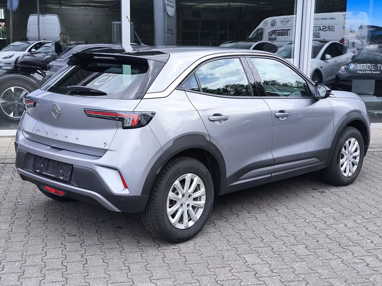 Fahrzeugabbildung Opel Mokka-e e Edition LED+NAVI+SHZ+KAM+TEMP+CARPL+WP