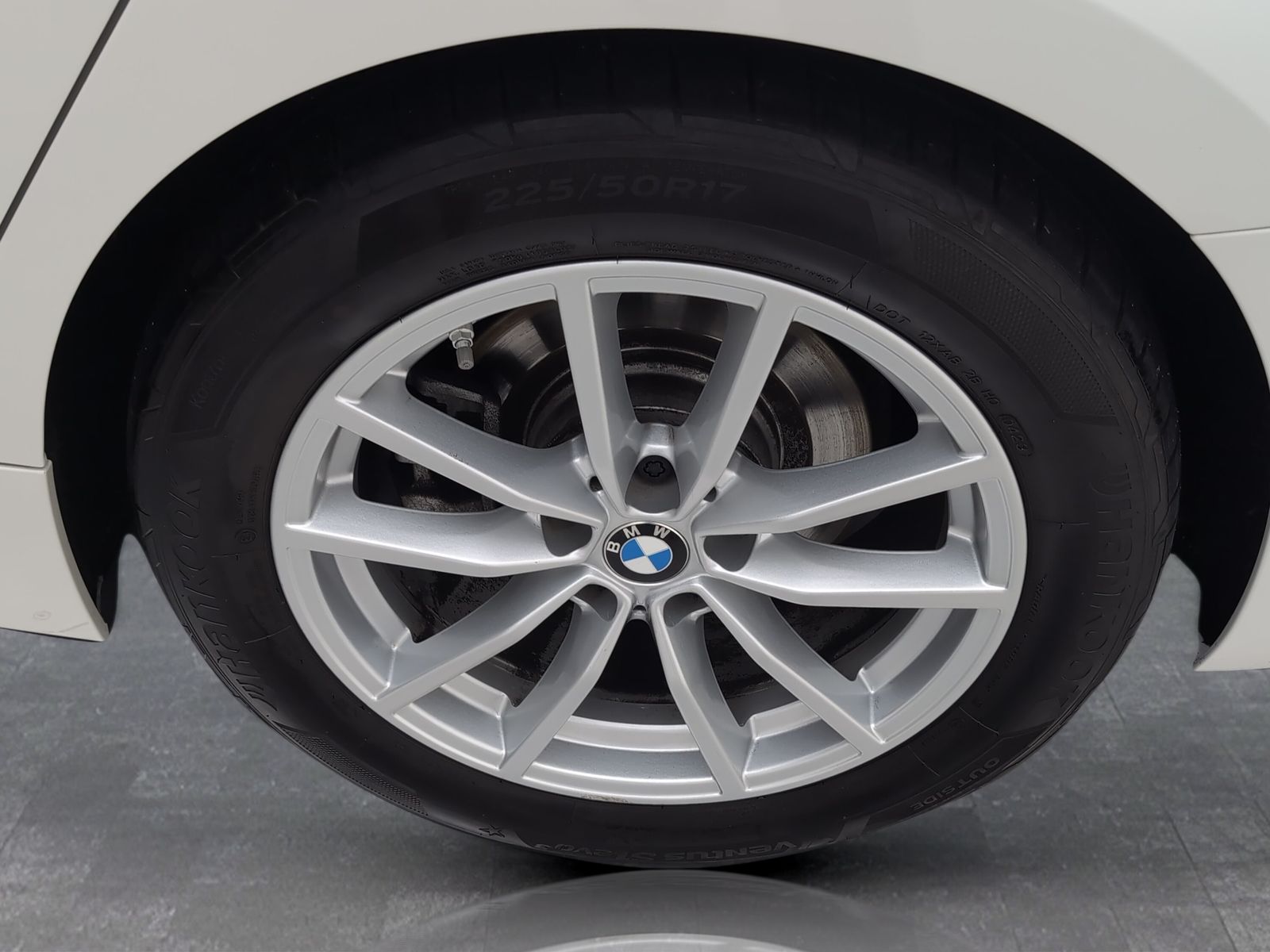 BMW 320i Touring Navi PDC Driv.Assist Sitzheizung foto 15