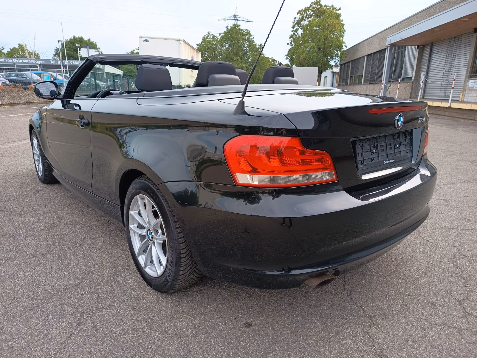 BMW 118 Baureihe 1 Cabrio 118i Automatik