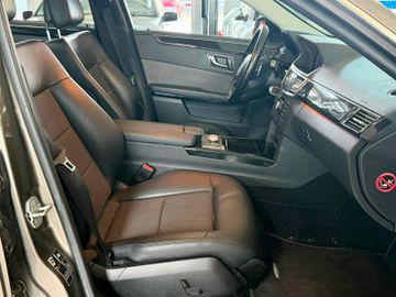 Mercedes E 300 - 12