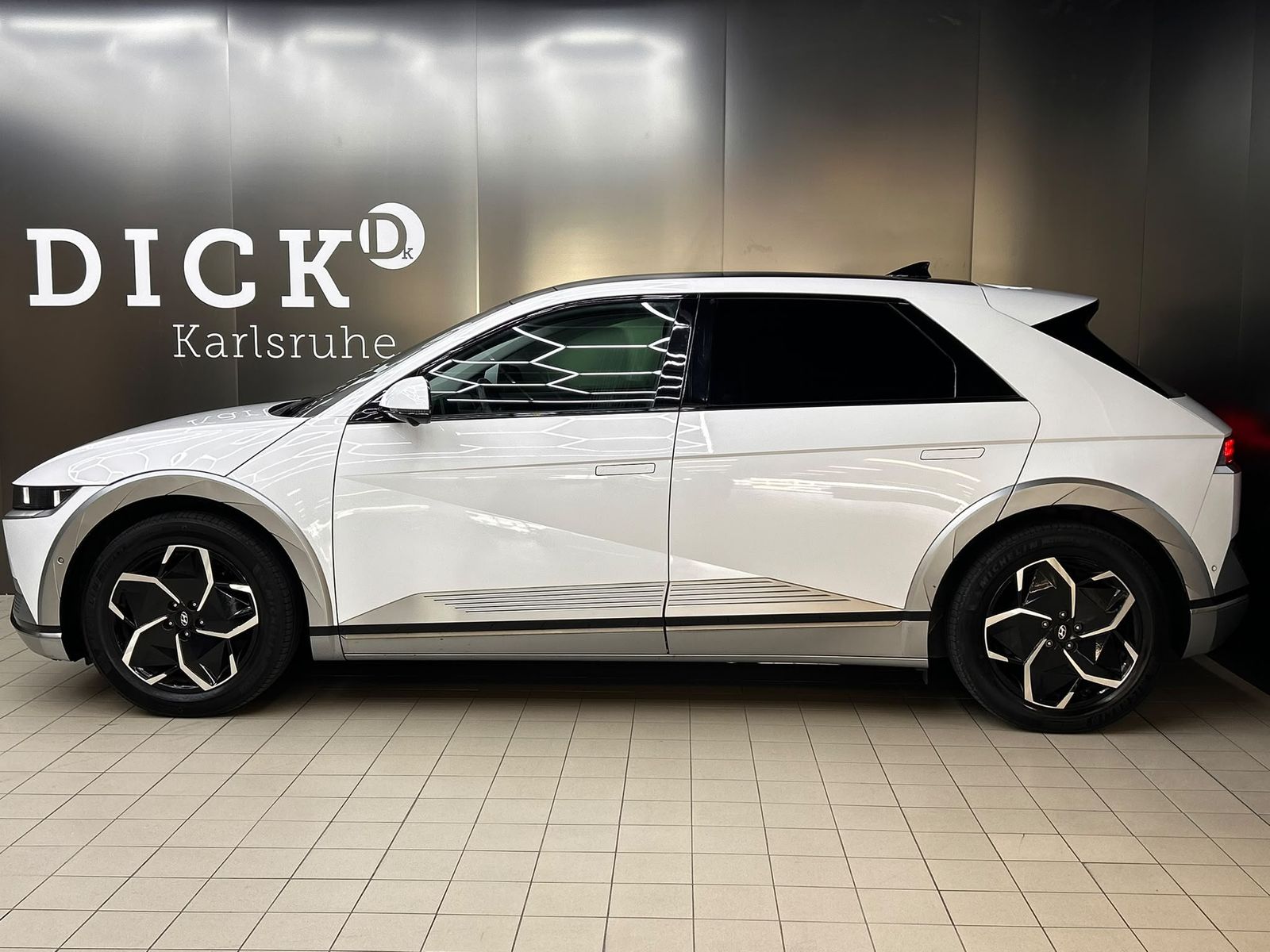 Fahrzeugabbildung Hyundai Ioniq 5 Techniq PANO+LED+SHZ+NAVI+ACC+360+DAB+WP