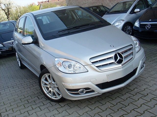 Mercedes-Benz B 200 Aktiver Park-Assistent