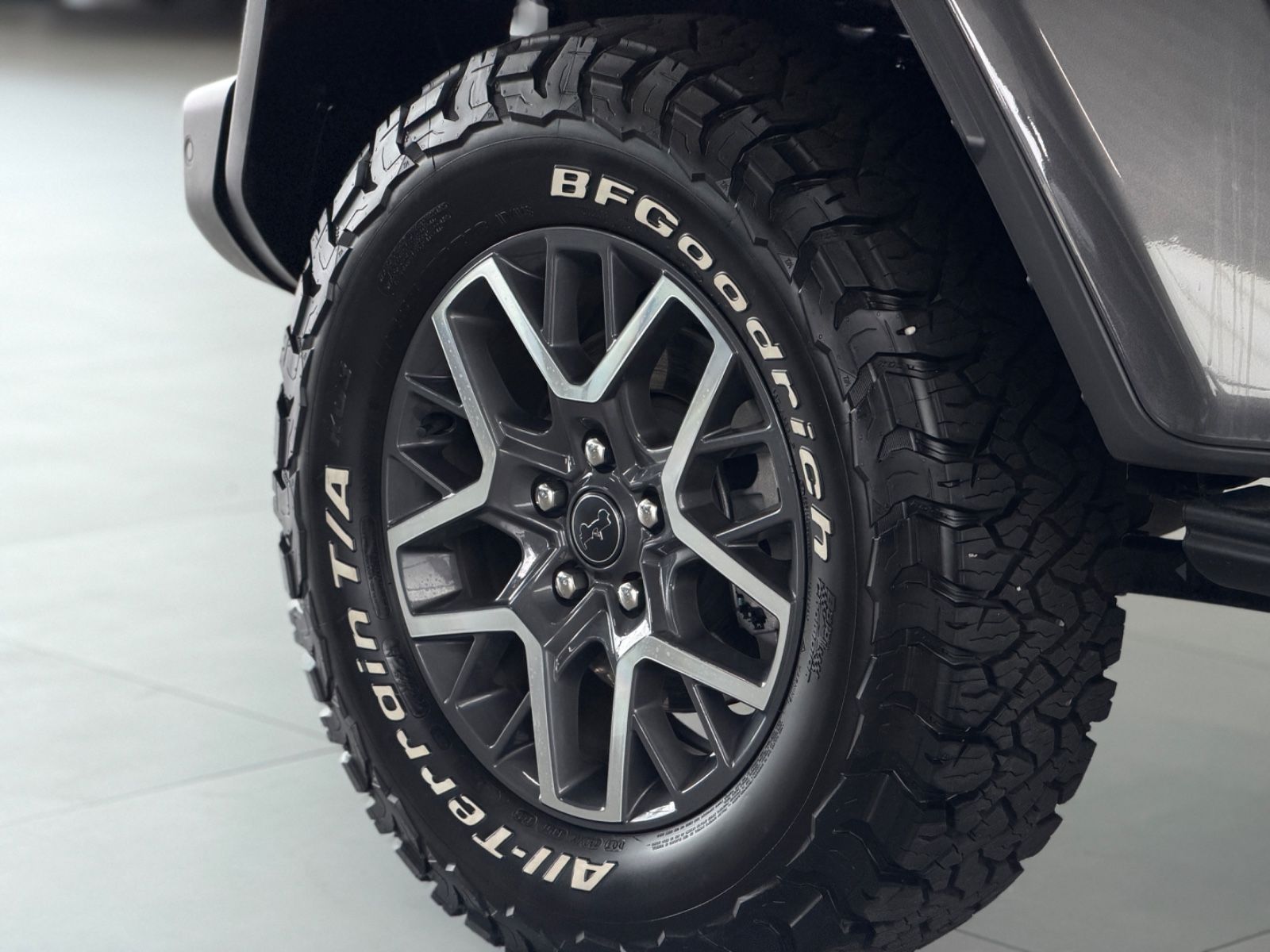 Fahrzeugabbildung Jeep 2.0 Wrangler Unlimited Sahara Leder Top