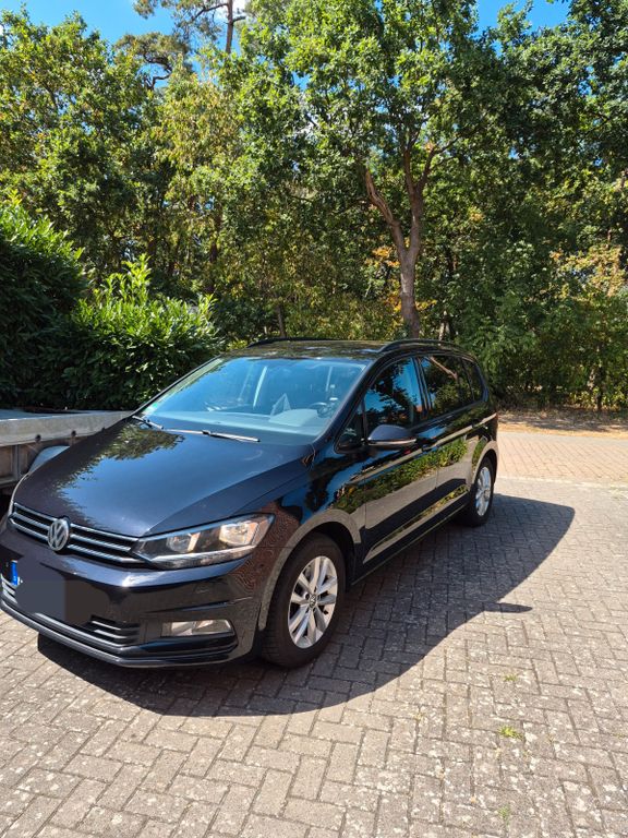 Image of Volkswagen Touran