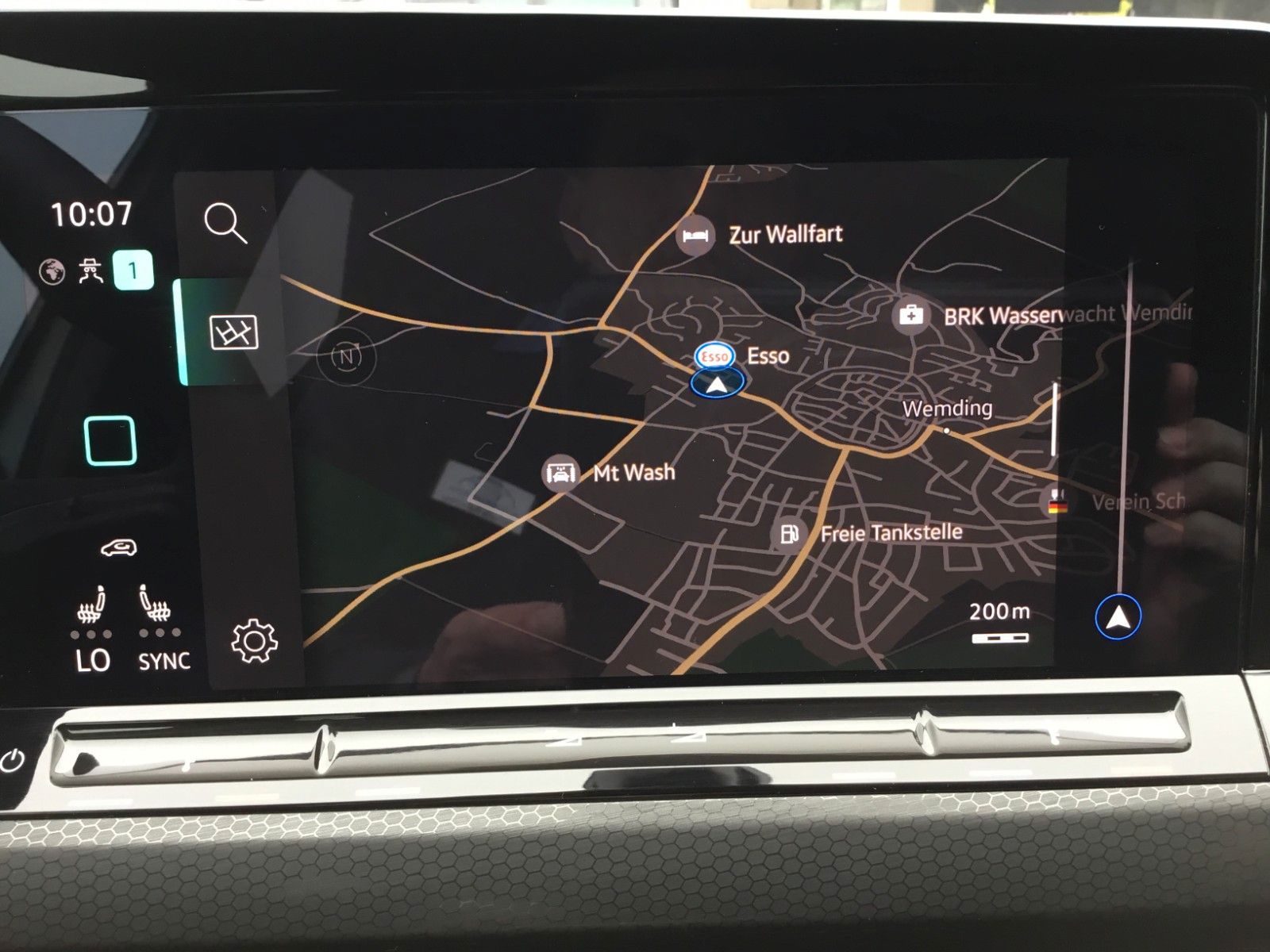 Fahrzeugabbildung Volkswagen Golf 2.0 TSI DSG GTI+Pano+18"+IQ Light