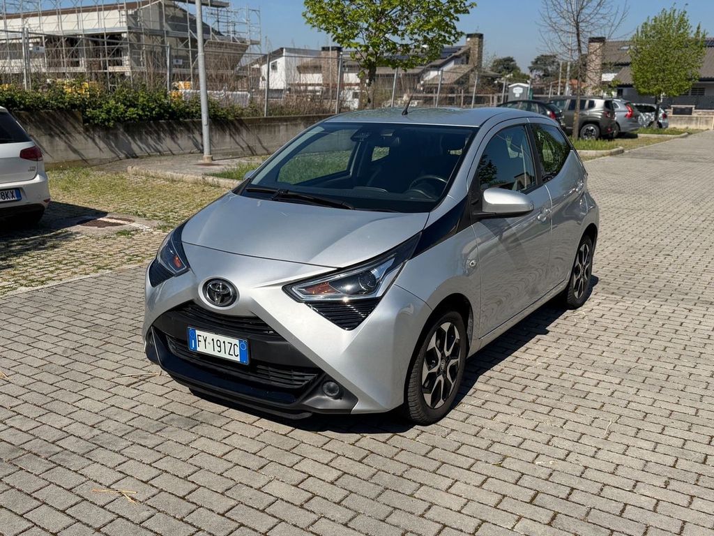 Image of Toyota Aygo (X)