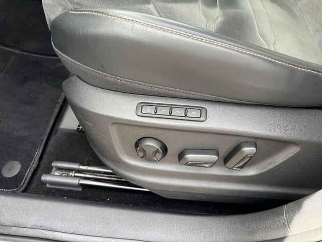 Ateca 2.0lTSI DSG 4D *PANODACH+SPORTAUSPUFF+360*