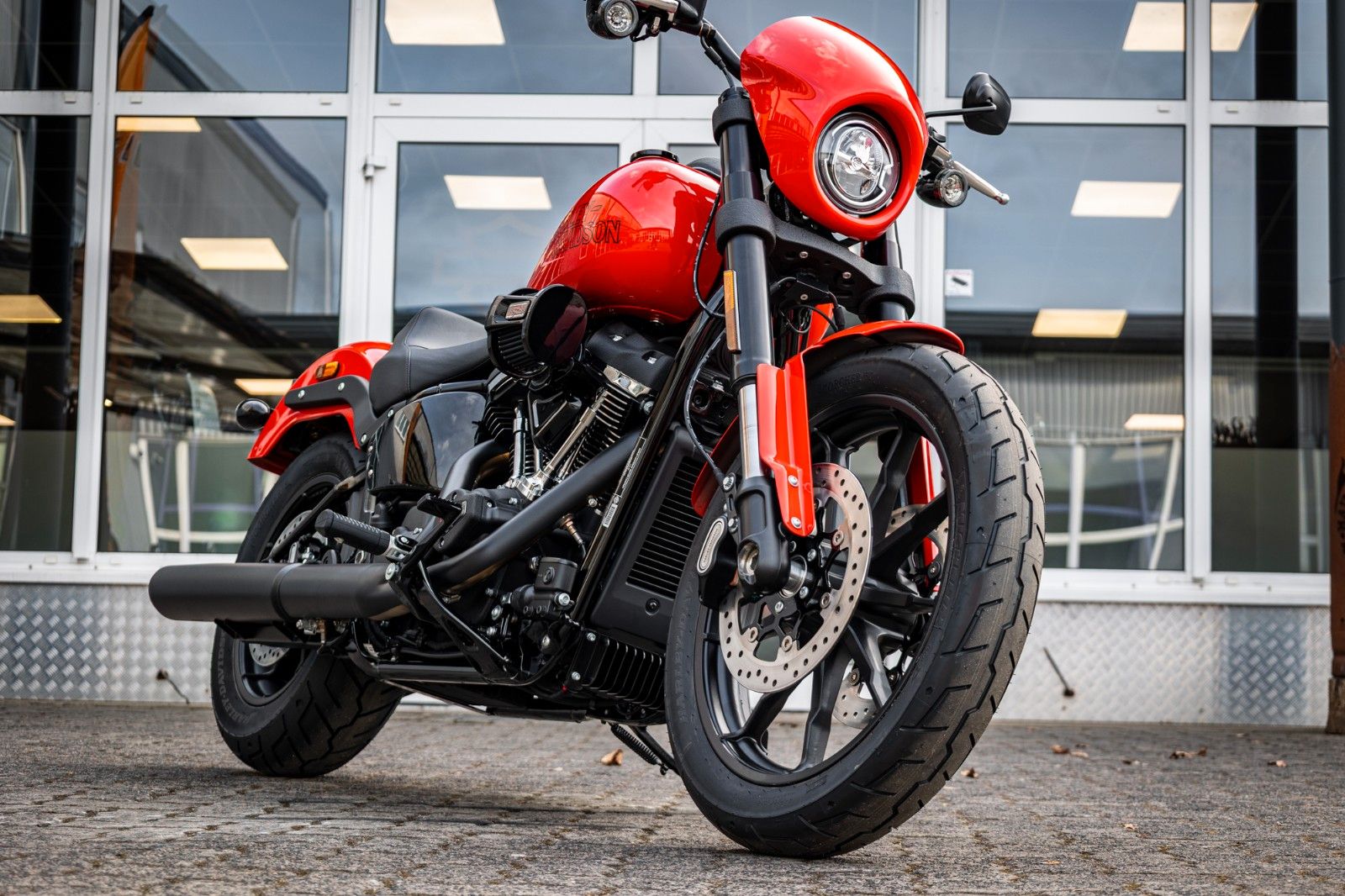 Fahrzeugabbildung Harley-Davidson FXLRS LOW RIDER S 117 MY26