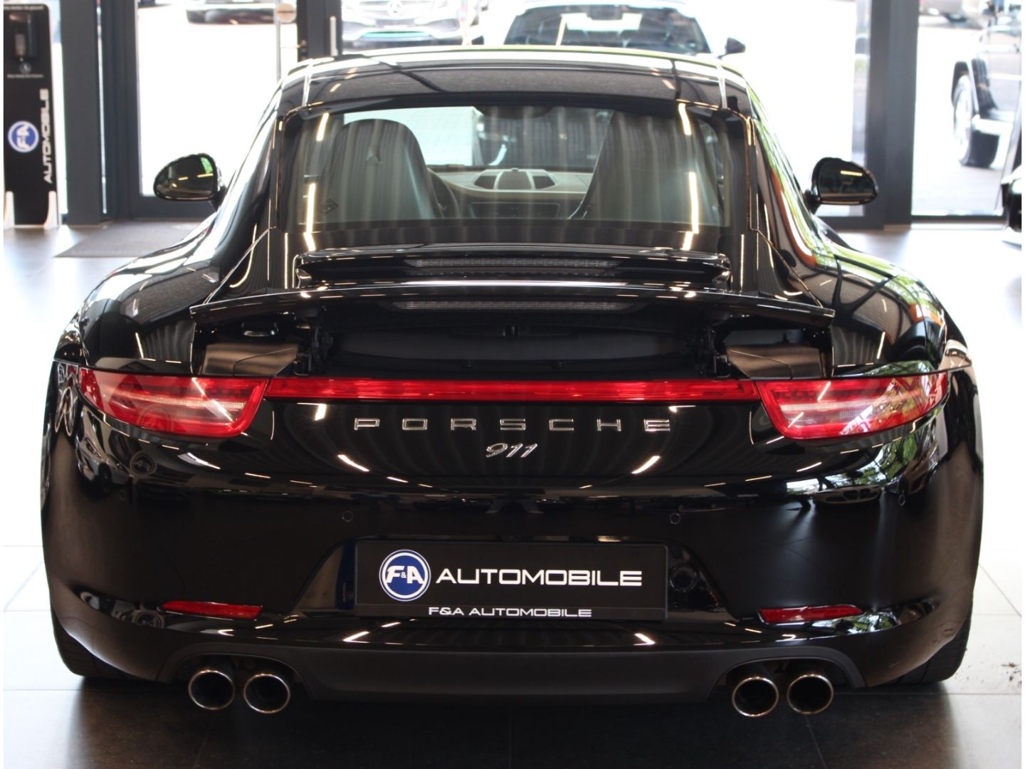 Fahrzeugabbildung Porsche 991 991.1 Carrera 4 Black Edition*2.Hand*TOP