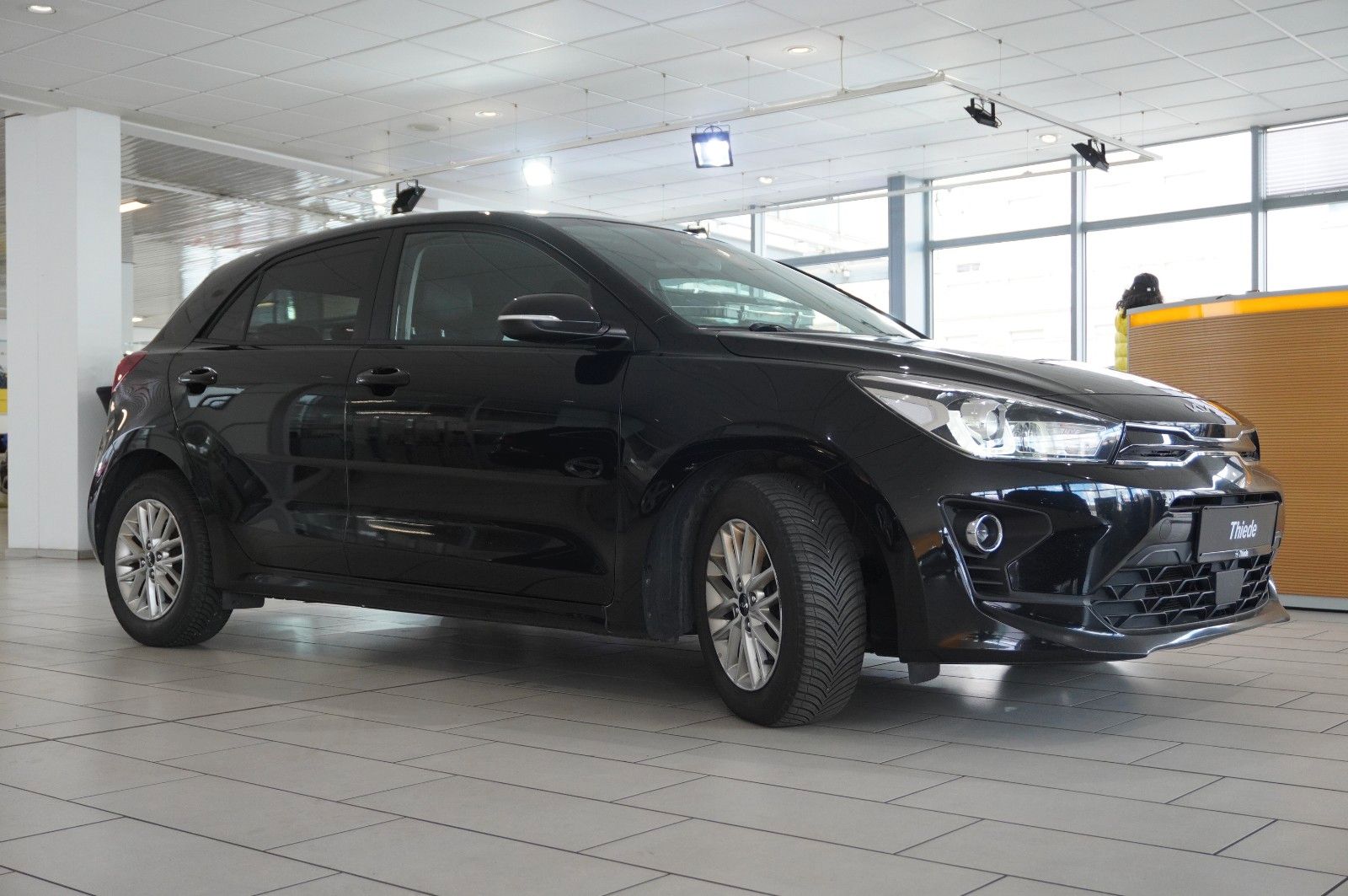 Fahrzeugabbildung Kia Rio 1.0 T-GDI VISION NAVI/LED/KAMERA/LEDER/SHZ