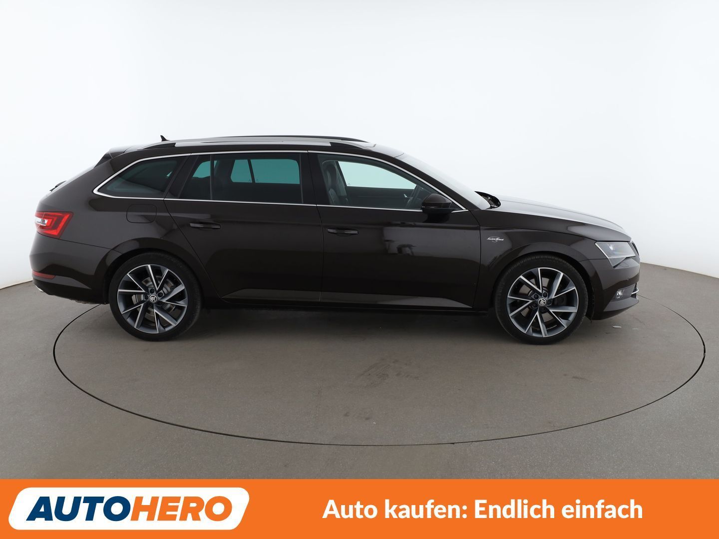 Skoda Superb 2.0 TSI Laurin & Klement 4x4 Aut NAVI CAM foto 7