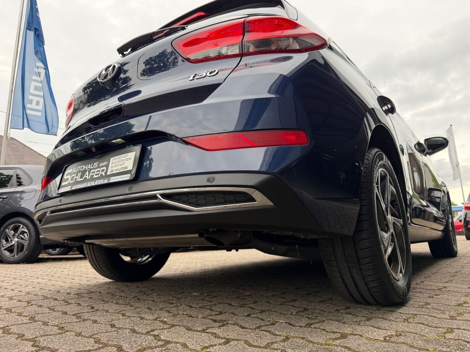 Fahrzeugabbildung Hyundai i30 1.5 T-GDI Intro Edition Navi LED Mild-Hybrid