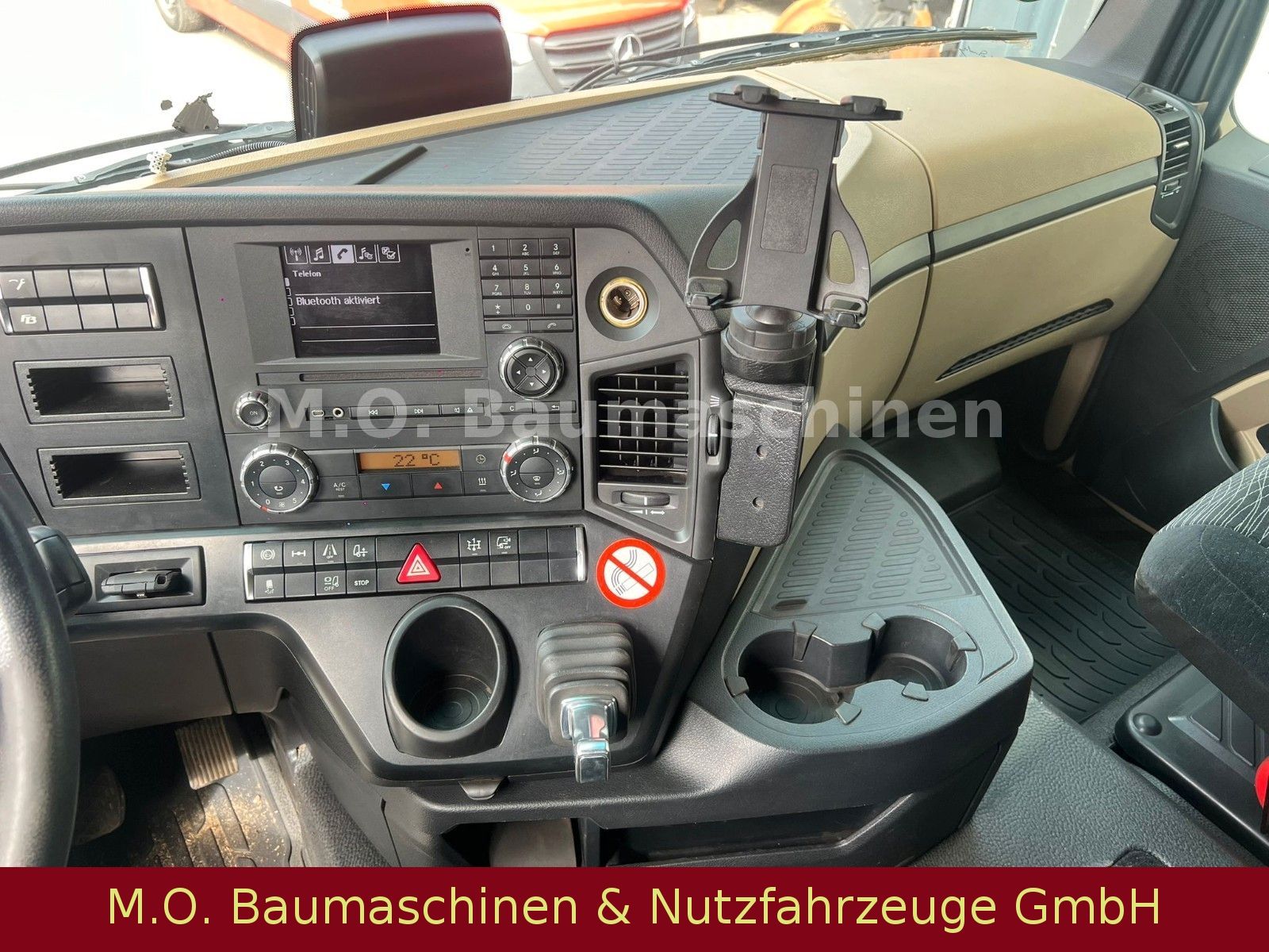 Fahrzeugabbildung Mercedes-Benz Actros 1843 / Euro 6 / AC/ Kipphydr.