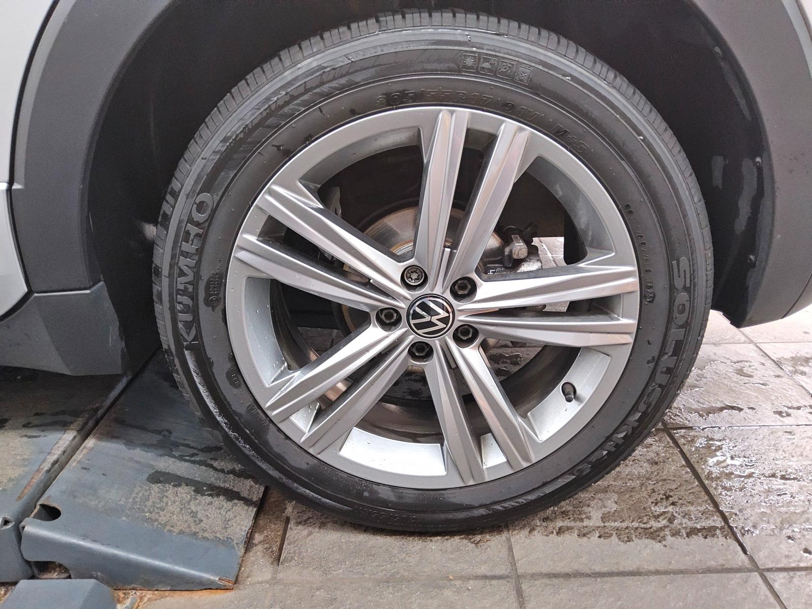Volkswagen T-Cross 1.5 TSI R-Line Navi LED AID RfK ACC Shz