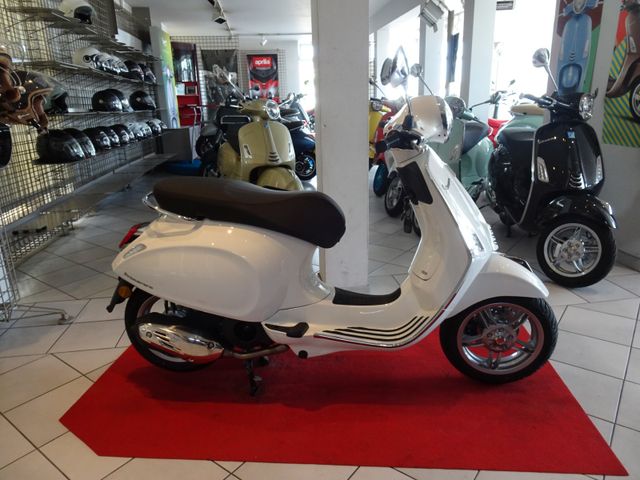 Vespa Primavera 125 -CHRISTMASDEAL-