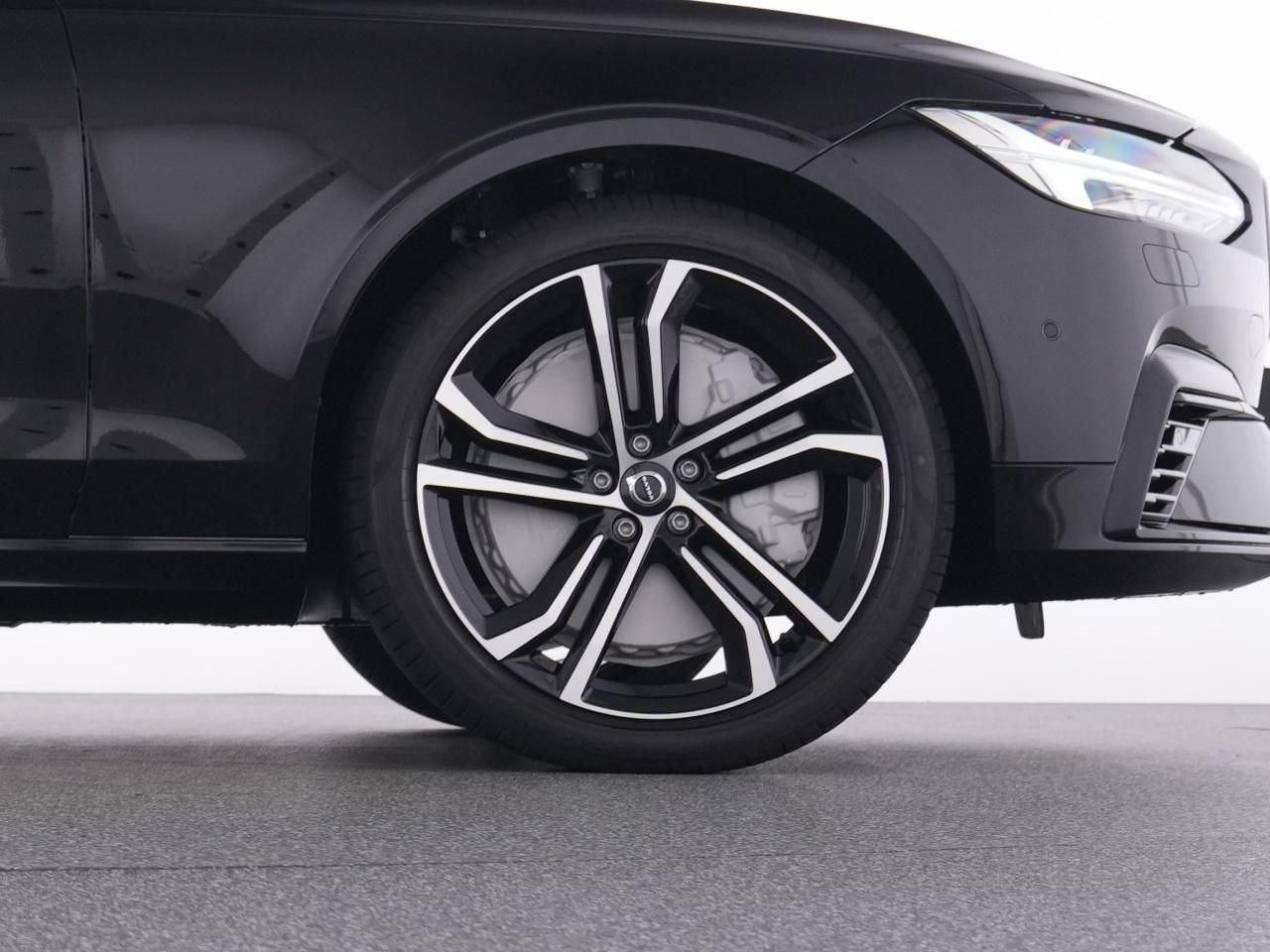 Volvo V90 T8 Recharge Ultra Dark+PANO+NAPPA+LUFT+360° foto 22