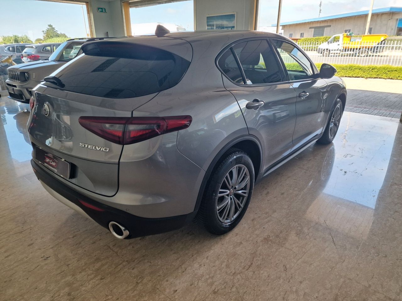 Alfa Romeo Alfa Stelvio con Interno in Pelle imagem 3