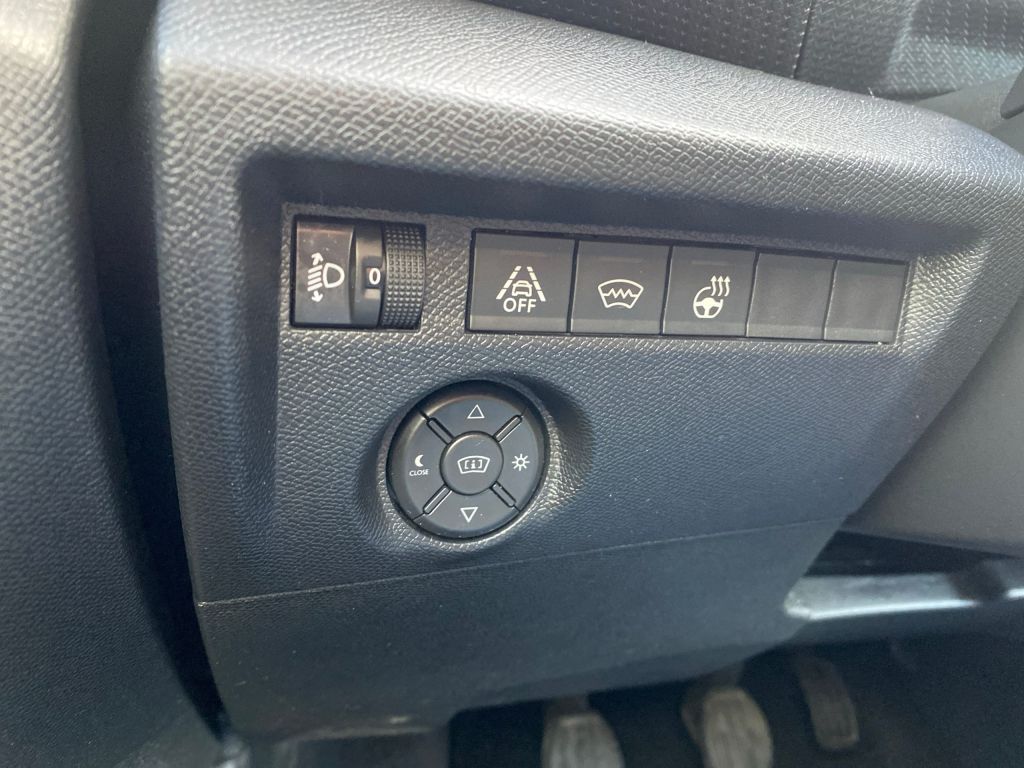 Fahrzeugabbildung Citroën C4 PureTech 130 S&S FEEL PACK *Kälte-Paket*