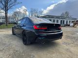 BMW 330i M Sport Laser/360/AHK/StandHZ/Pano/HUD/4SHZ - BMW 3er Reihe: Standheizung