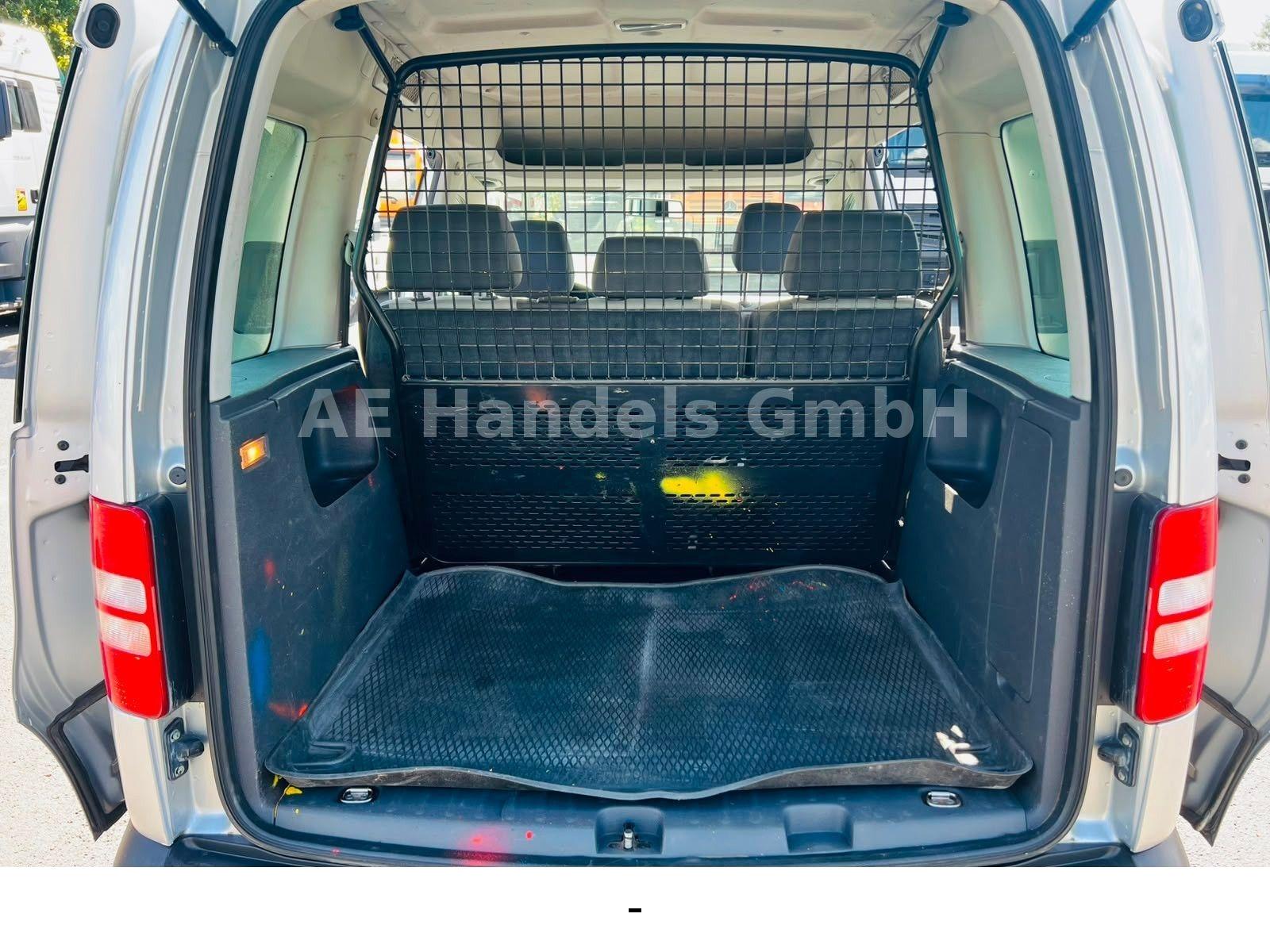Volkswagen Caddy 2013 — photo 8