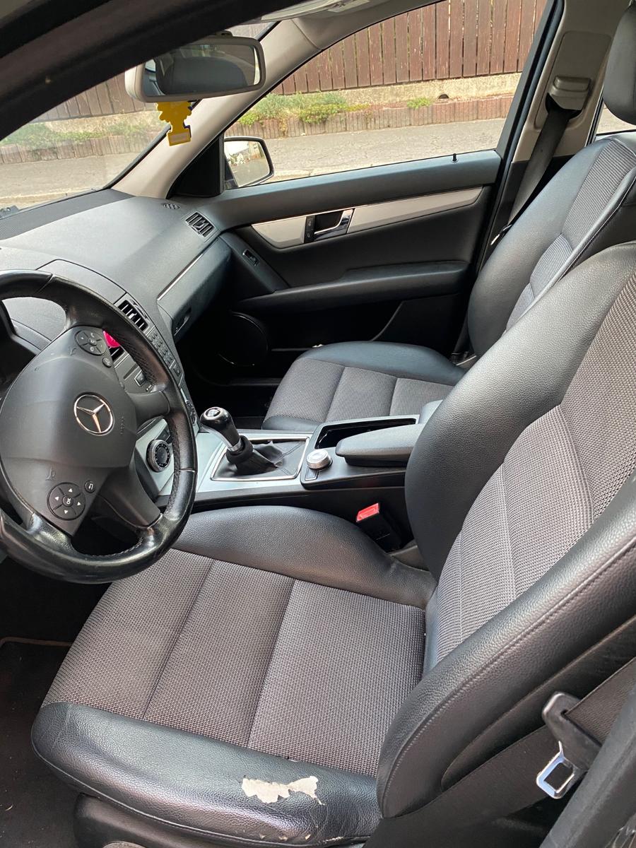 Mercedes-Benz 220 2010 — photo 7