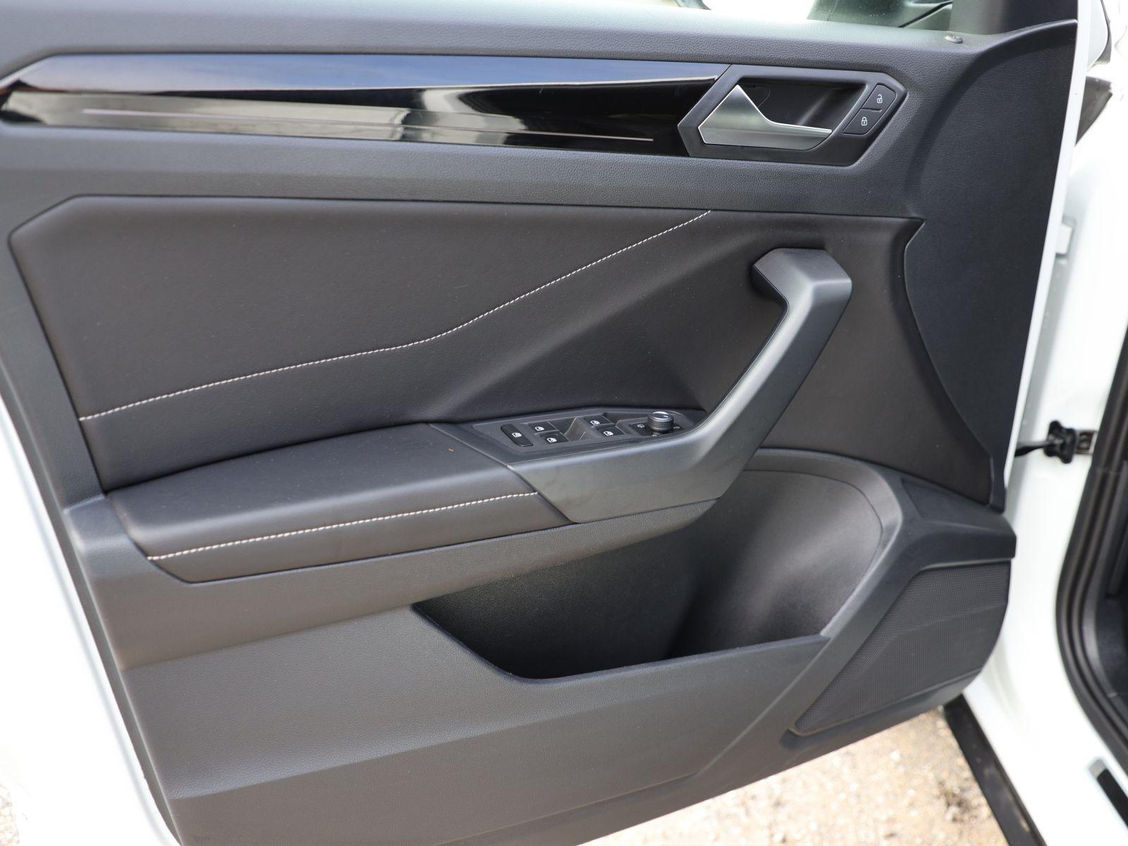 Volkswagen T-Roc R-Line 1.5TSI DSG Navi LED Standhzg ACC EP, миниатюра 11