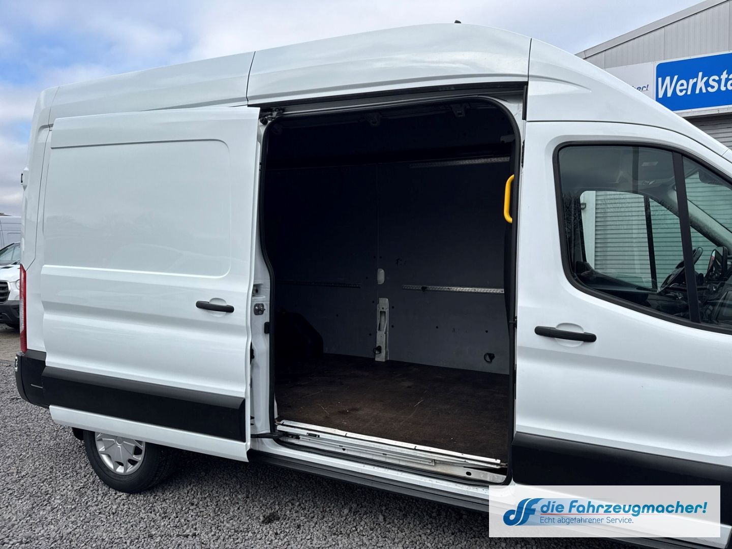 Fahrzeugabbildung Ford Transit Kasten 350 L3 Trend Apple CarPlay Androi