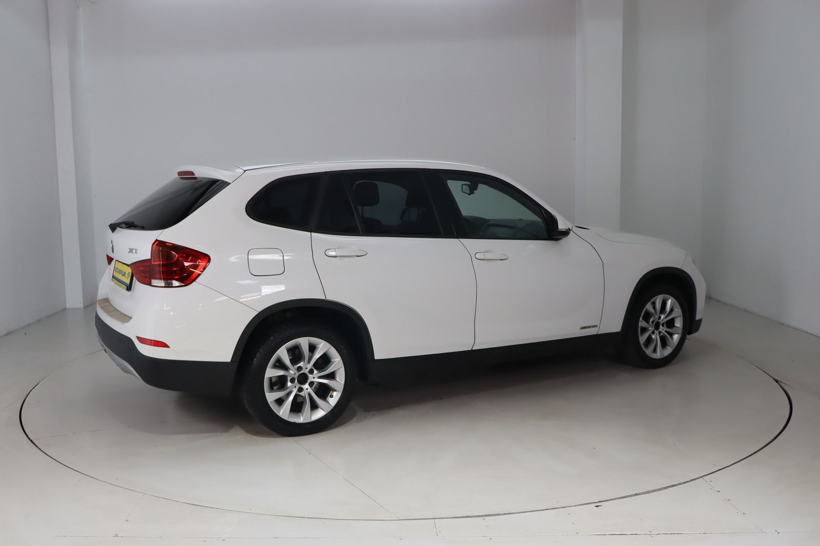 Fahrzeugabbildung BMW X1 sDrive 18i * Sitzhzg. * PDC