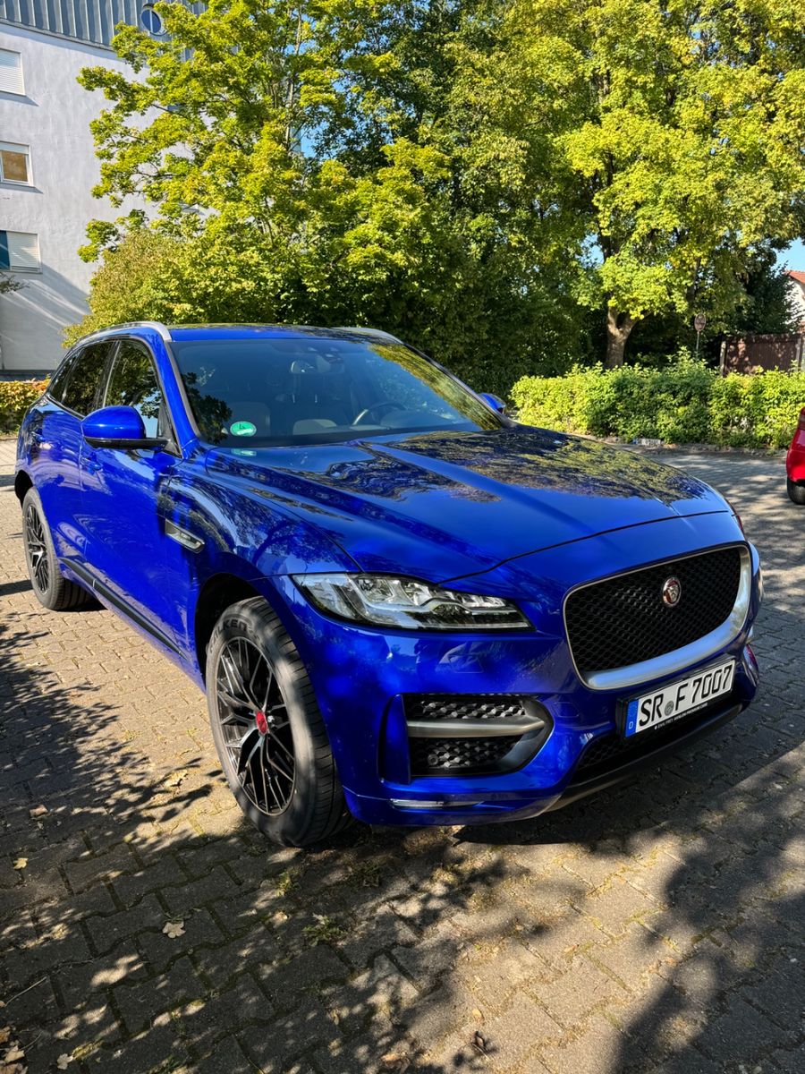 JAGUAR F-Pace
