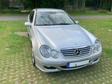 Mercedes-Benz C 180 KOMPRESSOR Sportcoupé - - Mercedes-Benz C 180: Kompressor Sportcoupe