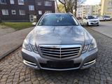Mercedes-Benz E 250 E T-Modell E 250 CDI 4Matic Sehr Gepflegt - Mercedes-Benz E 250: 4matic