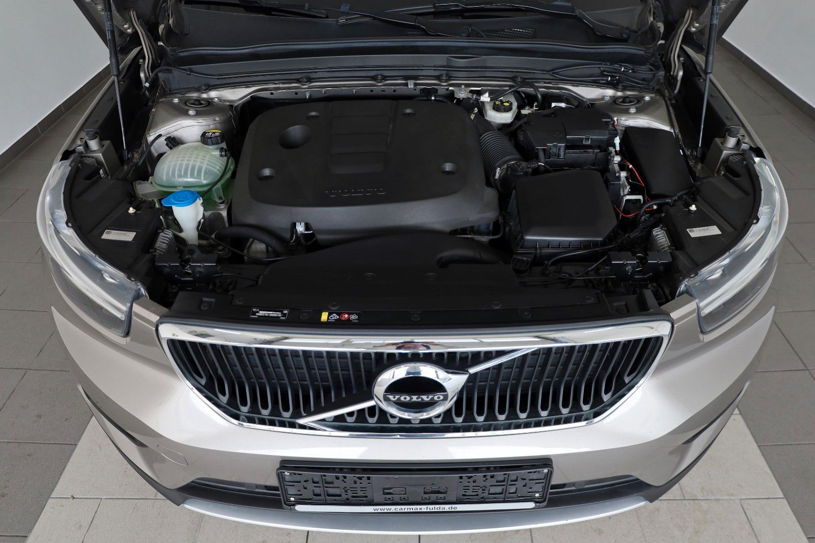 Fahrzeugabbildung Volvo XC40 Momentum Pro Navi,LED,Kamera,SH,Apple Car
