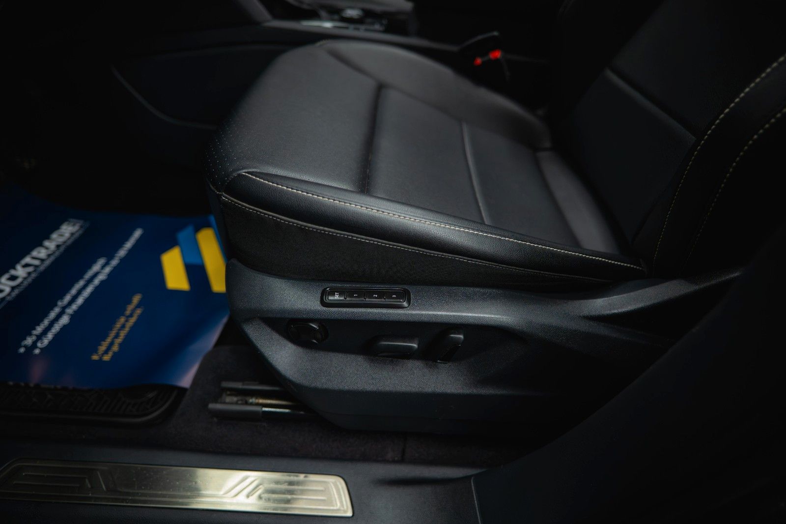 Fahrzeugabbildung Volkswagen ATLAS 3.6 4x4 SEL PREMIUM Black Line *7 Sitze*