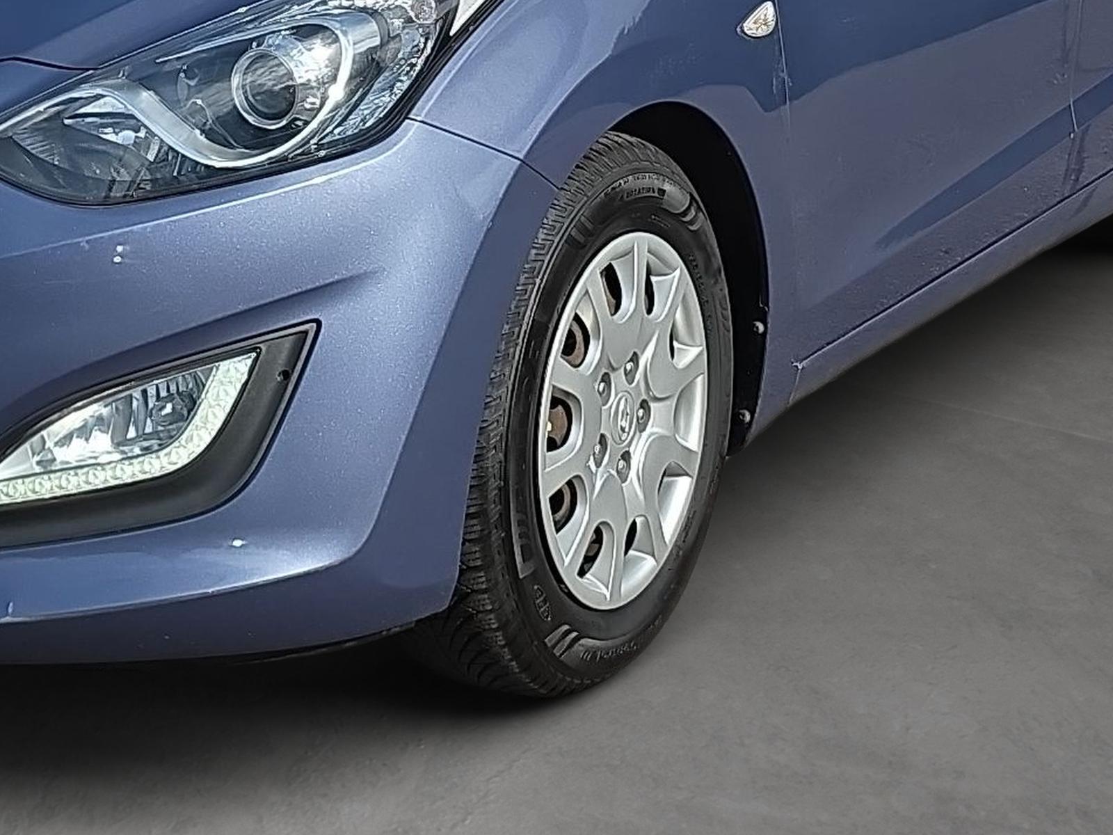 Hyundai i30 1.4 Classic Tempomat Sitzheizung Klima PDC