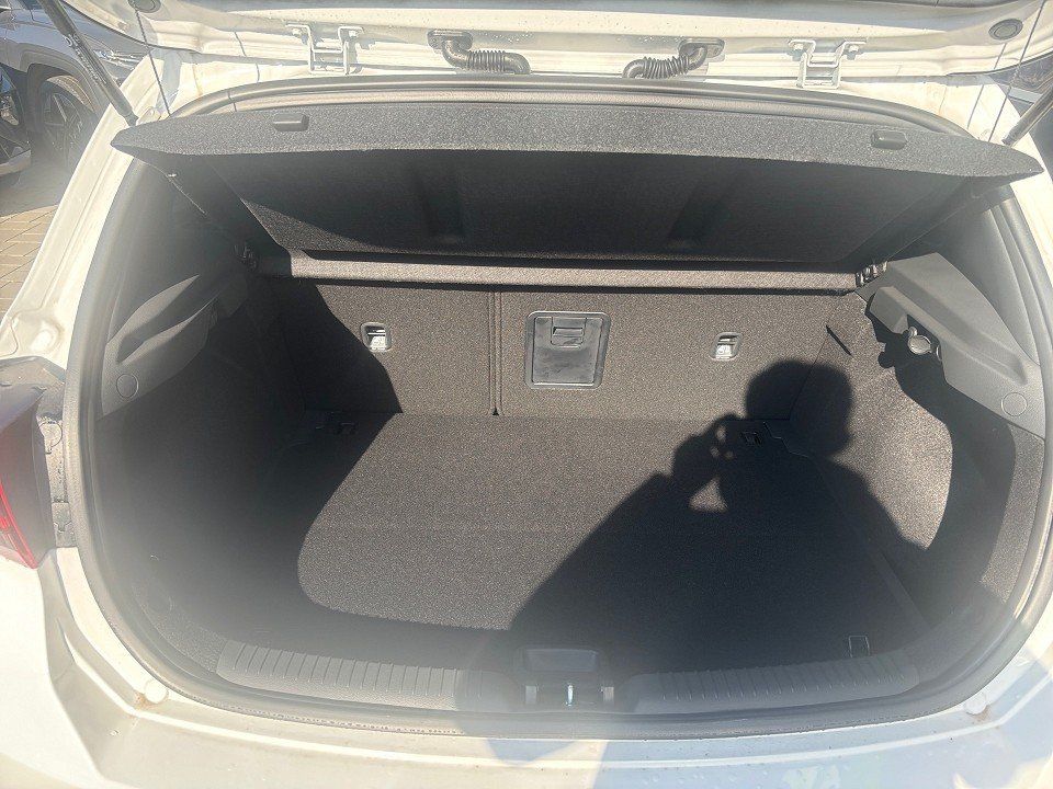Fahrzeugabbildung Hyundai i30 1.0T 100PS ADVANTAGE
