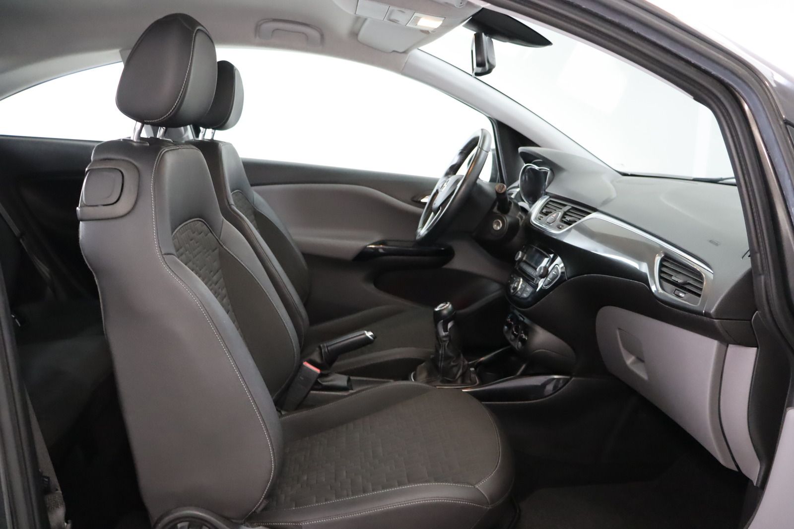 Fahrzeugabbildung Opel Corsa E * Sitzhzg. * Klima * PDC * HU/AU neu