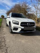 Mercedes-Benz GLB 220 d 4Matic AMG/7SITZER/AHK/PANORAMA - Mercedes-Benz GLB 220 von privat