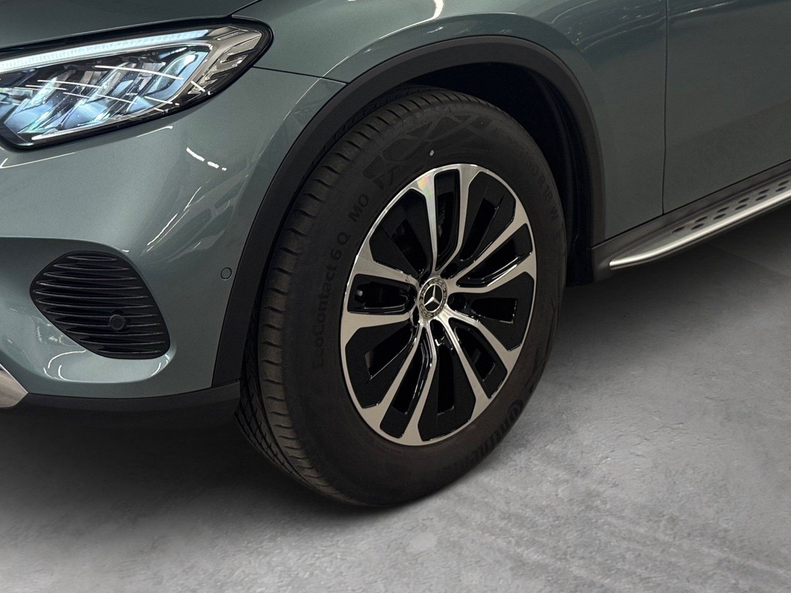 Fahrzeugabbildung Mercedes-Benz GLC 200 4M Avantgarde*STDHZG*AHK*Pano*Totwinkel*