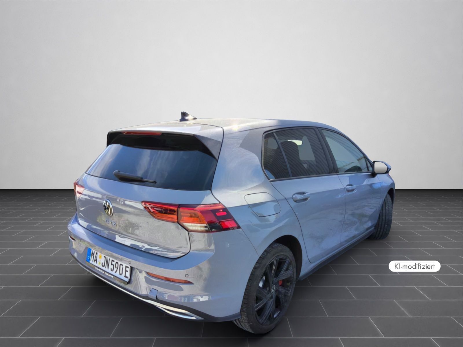 Volkswagen Golf GTE 1,4 TSI eHybrid DSG 18 in Schwarz foto 3