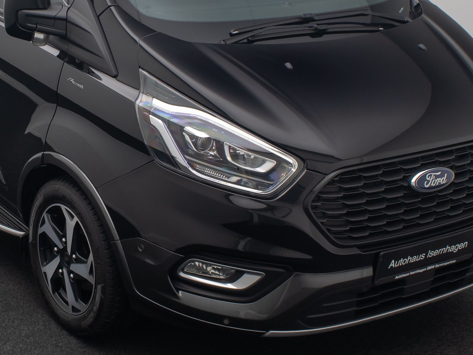 Fahrzeugabbildung Ford Custom Tourneo Active ACC Bi-Xenon DriveAss DAB