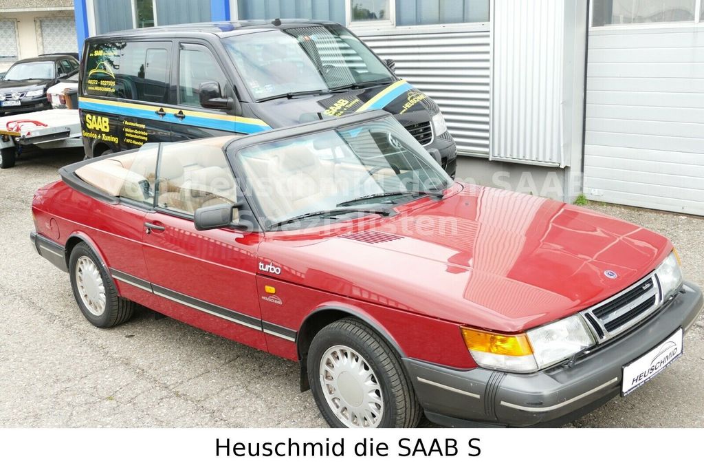 Saab 900