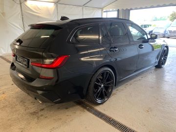 BMW 320 - 4