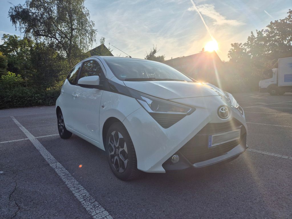 Image of Toyota Aygo (X)
