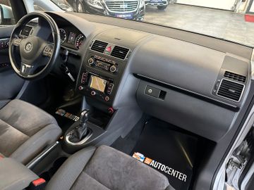 Volkswagen Touran Highline DSG *PANO*SHZ*NAVI*PDC*TEMPOMAT*