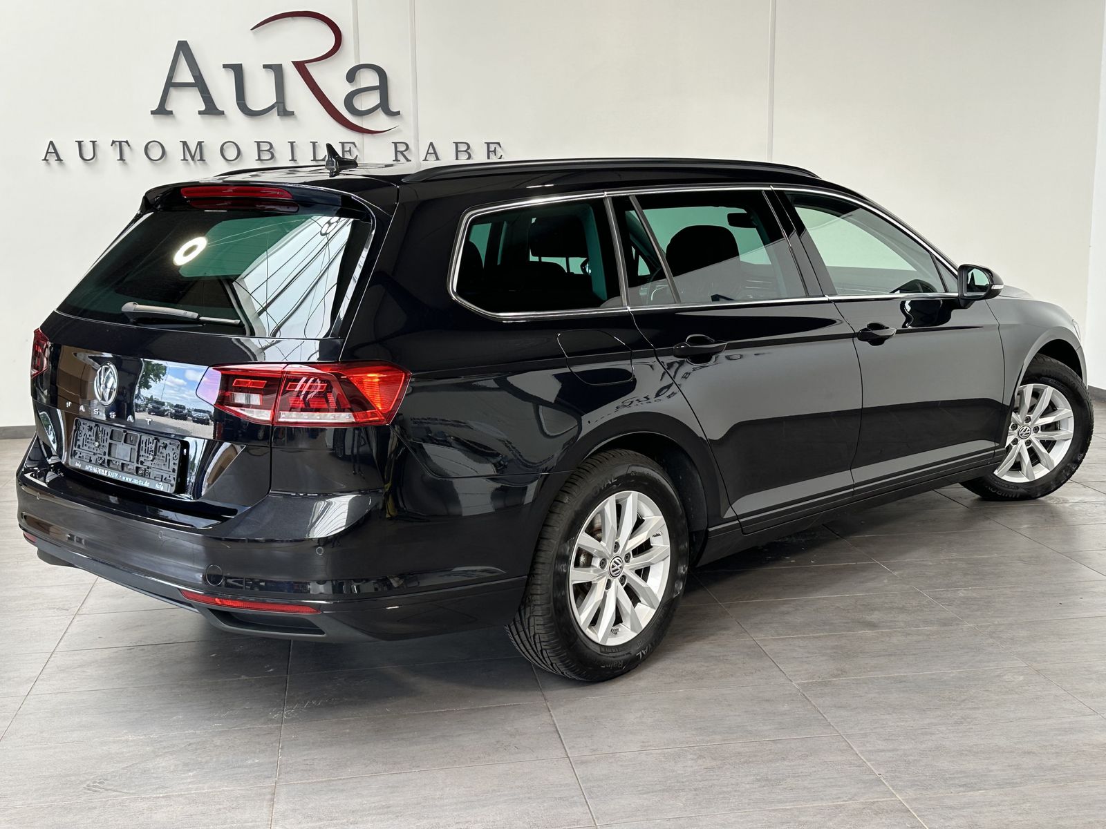 Fahrzeugabbildung Volkswagen Passat Variant 2.0 TDI DSG Business NAV+LED+AHK