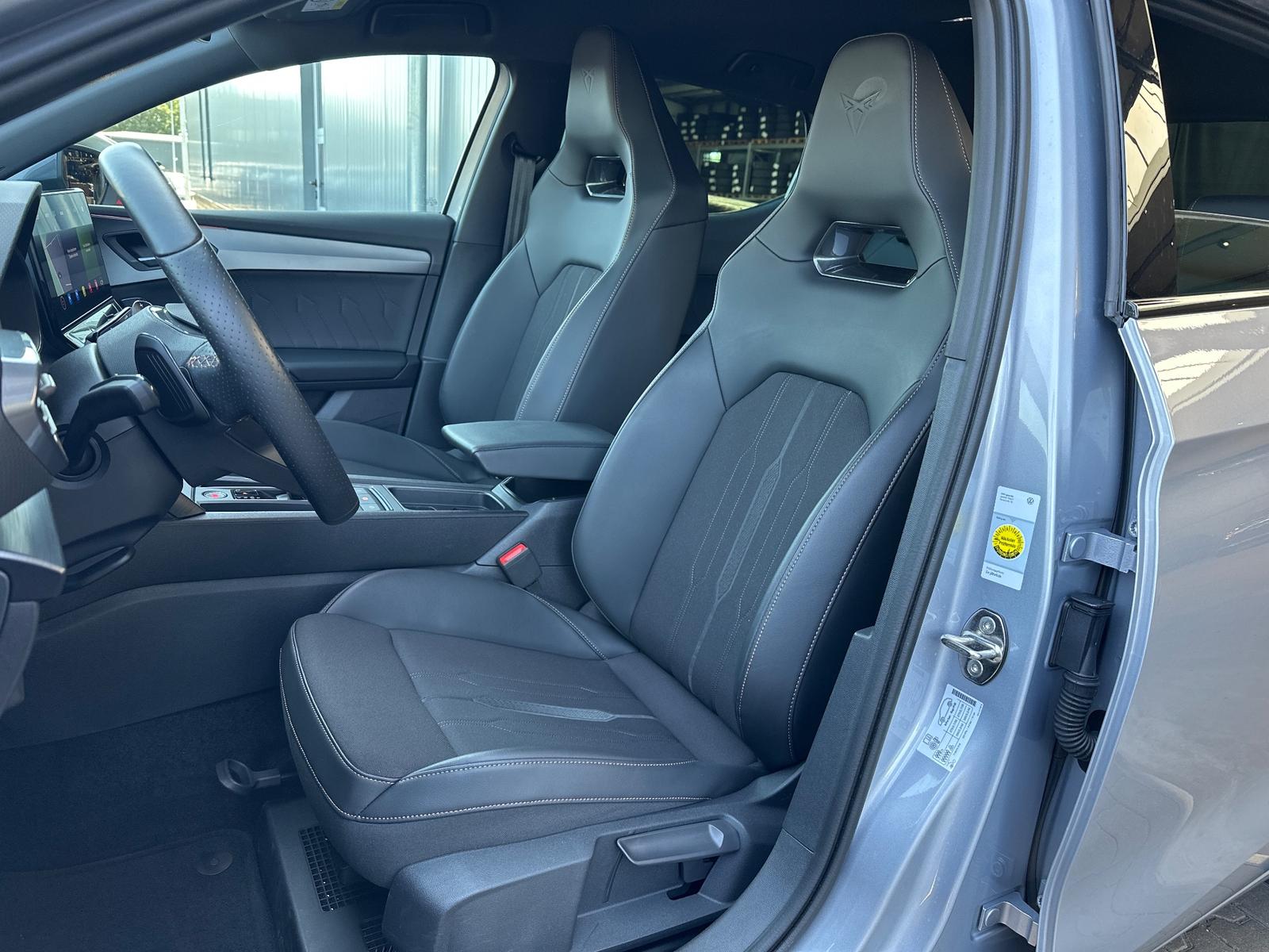 Cupra Leon 2.0 TSI DSG NAV+LED+KEYLESS+PDC+DAB+VCOCK, миниатюра 10