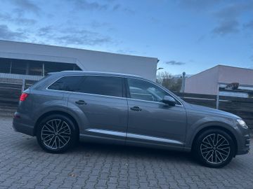Audi Q7 - 5